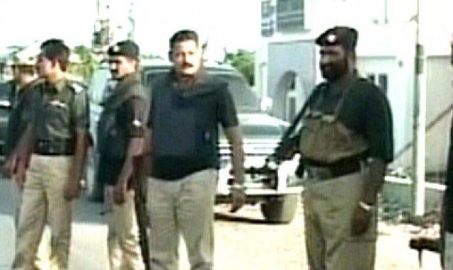 pakistan_police-in-karachi