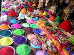ae_Holi1