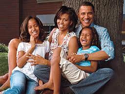 america_BarackObamaAndFamily