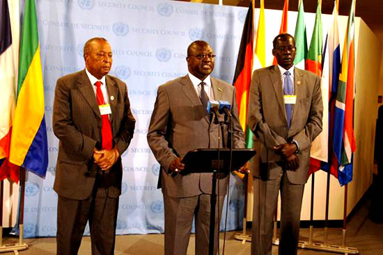 Dr. Riek Machar (C) delivers his statement to the Council with other RoSS officials Dr. Riek Machar (C) delivers his statement to the Council with other RoSS officials