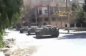 middleeast_Syria-TanksInDeirElZour-20110811