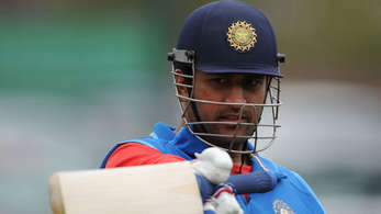 Dhoni Dhoni