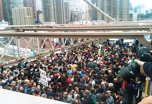 alg_protest_wall-street