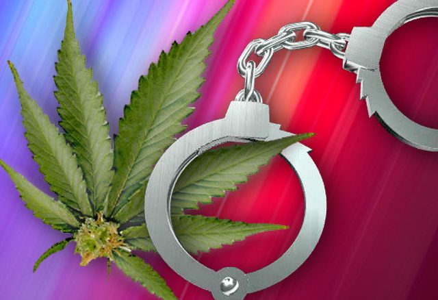 canada_arrested-for-marijuana-possession