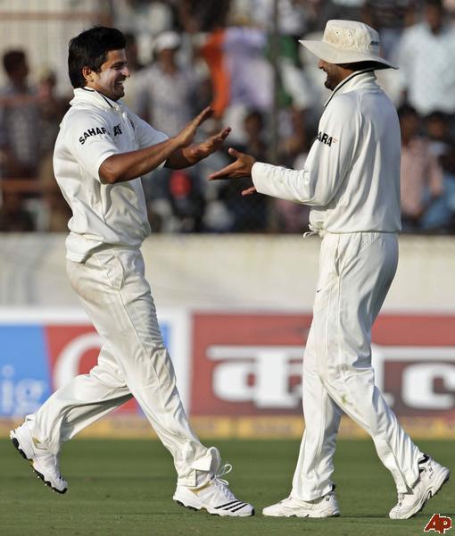 Suresh Raina & Harbhajan Singh Suresh Raina & Harbhajan Singh