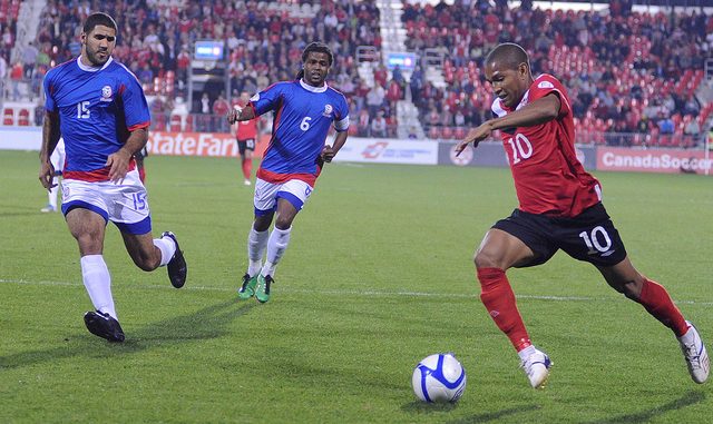 Canadian striker Simeon Jackson (right) pushes the ball forward as Puerto Rican defenders close in on him (Karan Vyas) Canadian striker Simeon Jackson (right) pushes the ball forward as Puerto Rican defenders close in on him (Karan Vyas)