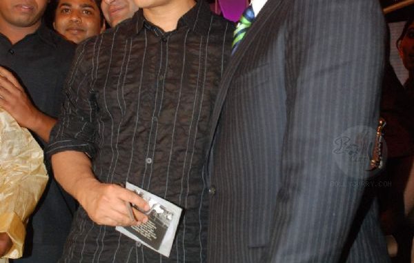 Amir Khan wants a house near Sachin Tendulkar Amir Khan wants a house near Sachin Tendulkar