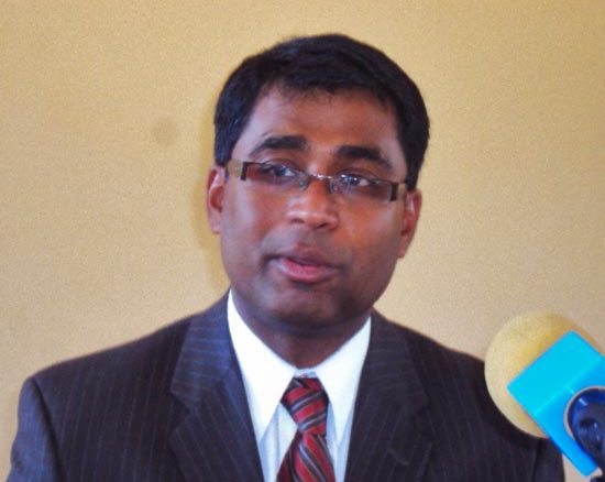 The Commonwealth Foundation Interim Director Dr Dhananjayan Sriskandarajah addressing the press in Juba. [©Gurtong]