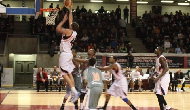 Summerside Storm centre Jared Carter goes up for a dunk in a win over the Moncton Miracles at Credit Union Place on Friday night.