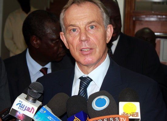 Mr. Tony Blair speaking to the press shortly after the meeting in Juba [©Gurtong]