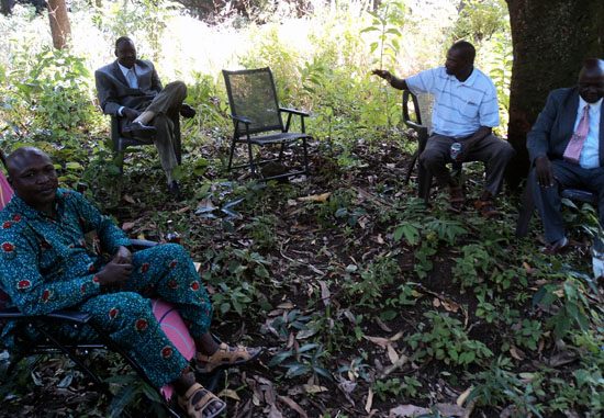 Governor Lobong Lojore (seated left) with other State leaders at Katire Mountain for picnic during Christmas Day [©Gurtong]