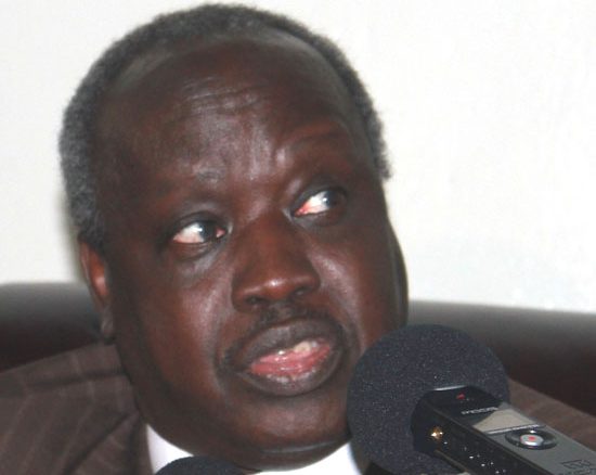 Hon. Nhial Deng Nyial speaking to press in Juba [©Gurtong]