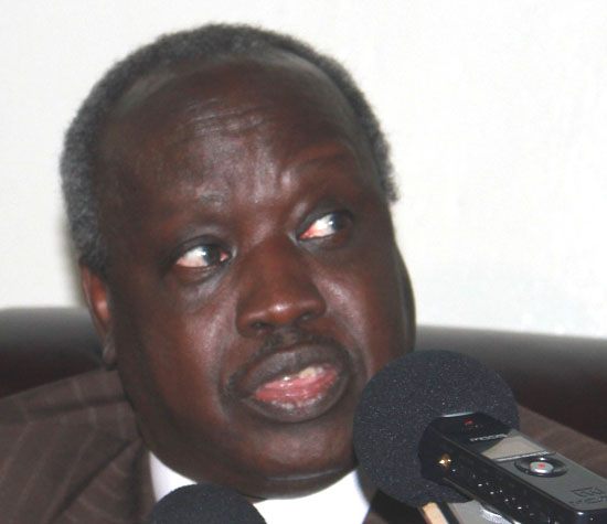 Hon. Nhial Deng Nyial speaking to press in Juba [©Gurtong]