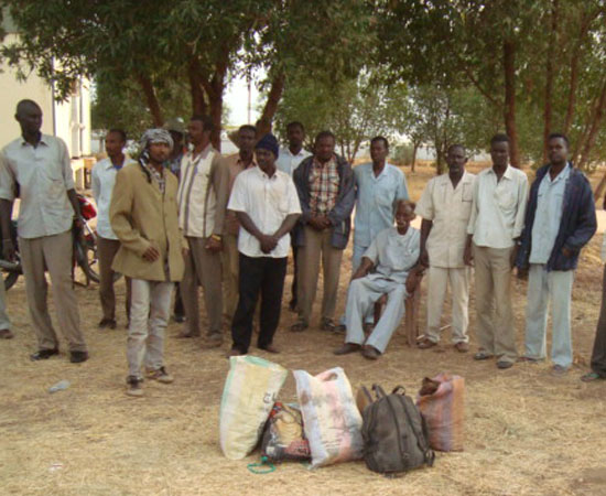 Meseriya tribesmen pose at the Secretariat General in Unity State after the peace meeting [©Gurtong]
