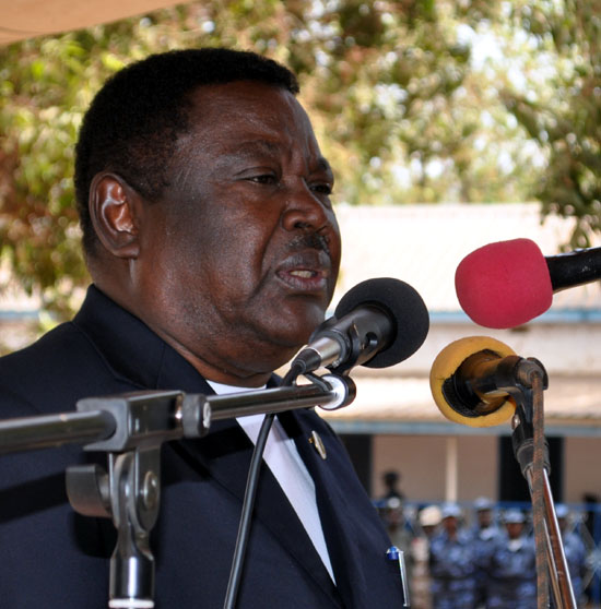Hon. Alison Manani Magaya addressing the security personnel in Wau County [©Gurtong]