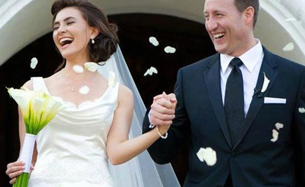 Peter MacKay and Nazanin release wedding pictures Peter MacKay and Nazanin release wedding pictures