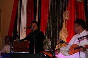 Pankaj Udhas in Toronto Pankaj Udhas in Toronto