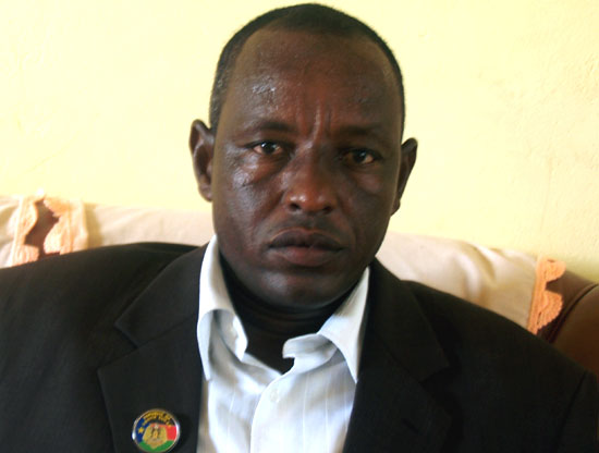 Tonj South County Commissioner, Hon. Akech Tong Aleu speaking to Gurtong [©Gurtong]