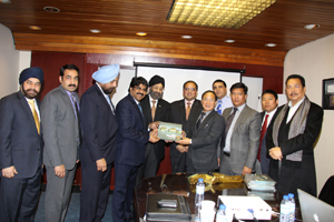 Satish Thakkar with Hon. Nabam Tuki, Chief Minister of Arunachal Pradesh, Photo by Bashir Nasir