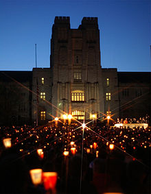 america_Virginia_Tech_massacre_candlelight_vigil_Burruss