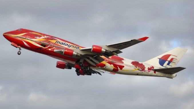 Technical problems delay MAS London flight