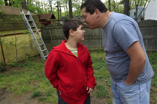 images_News_America_son_child