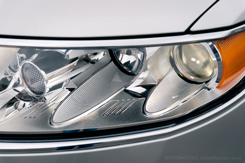 images_Lifestyle_Automotive_Lincoln_MKZ_Hybrid_2012-004
