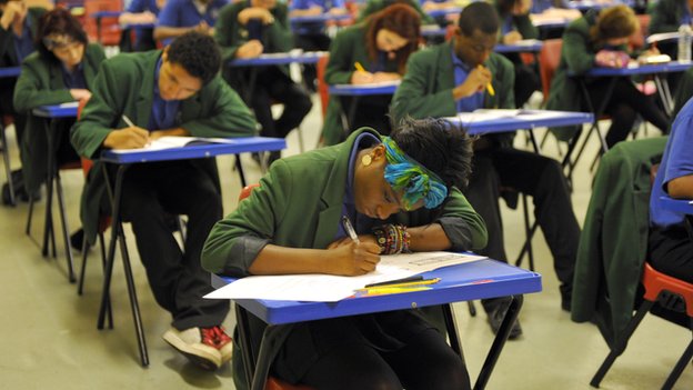 images_News_England_exam
