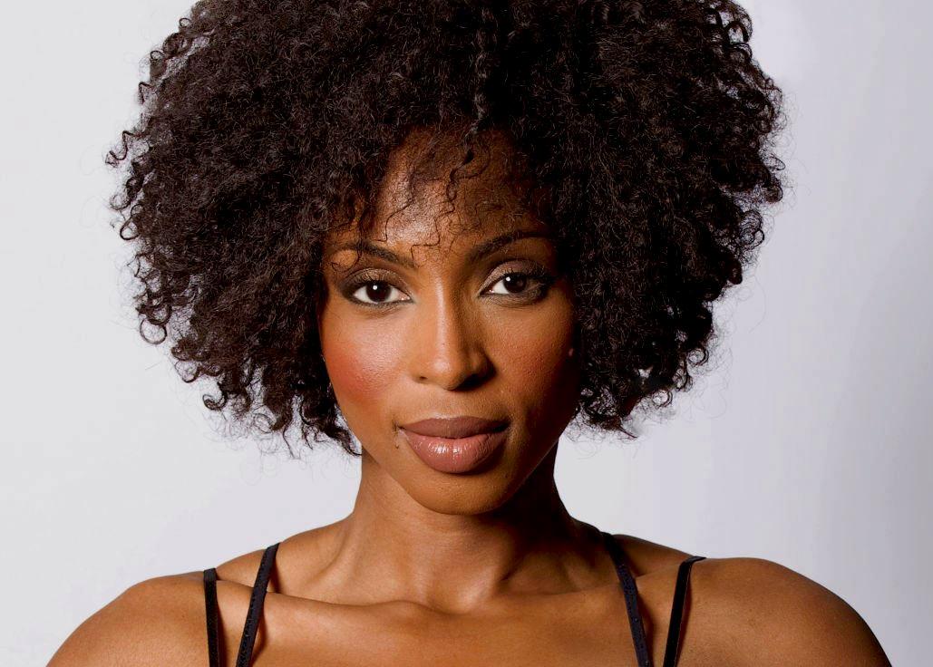 images_Cinema_HollywoodGossip_LisaBerry1