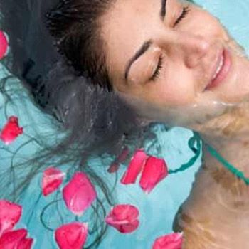 images_Lifestyle_Fashion_swimming_in_summer_to_enhance_your_beauty