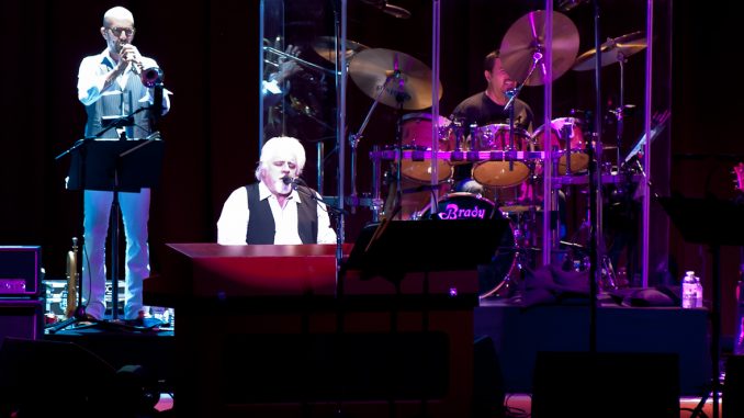 Michael McDonald playing the keys at the Molson Canadian Amphitheatre