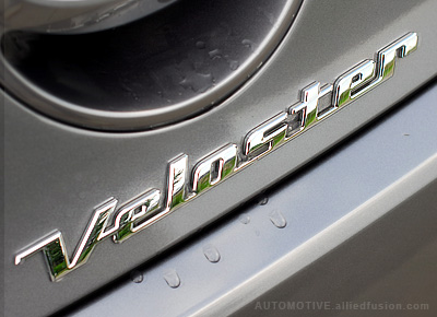 images_Lifestyle_Automotive_Hyundai_Veloster_2012-007