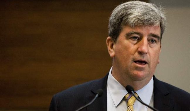 Murray Emerges as a Possible Successor to McGuinty Murray Emerges as a Possible Successor to McGuinty