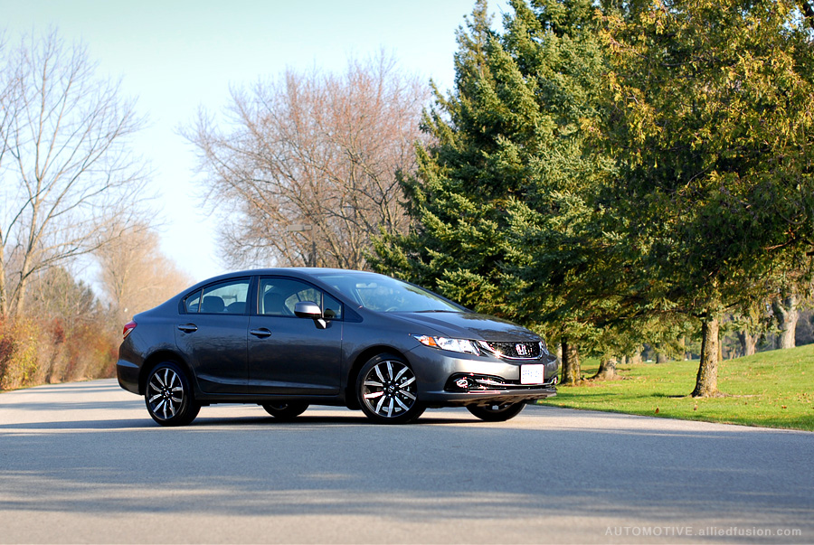Dark accents, smooth lines, confident stance. The 2013 Honda Civic EX-L Dark accents, smooth lines, confident stance. The 2013 Honda Civic EX-L