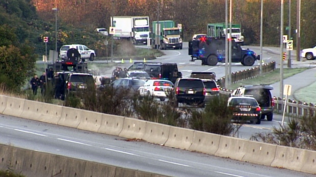 images_News_Canada_armed-standoff