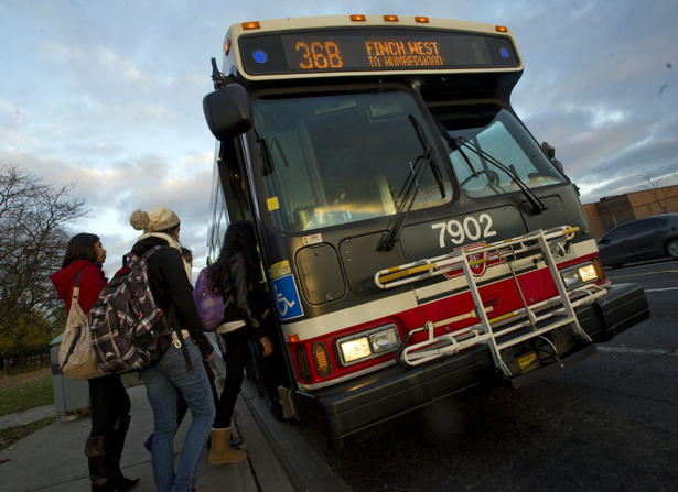 images_News_Canada_ford-bus-fiasco