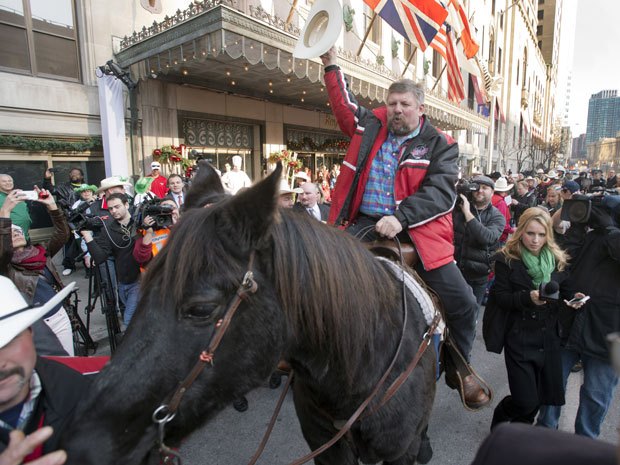 images_News_Canada_marty-the-horse