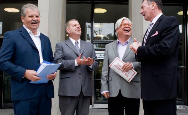 images_News_Canada_teachers_wage_freeze_20121011