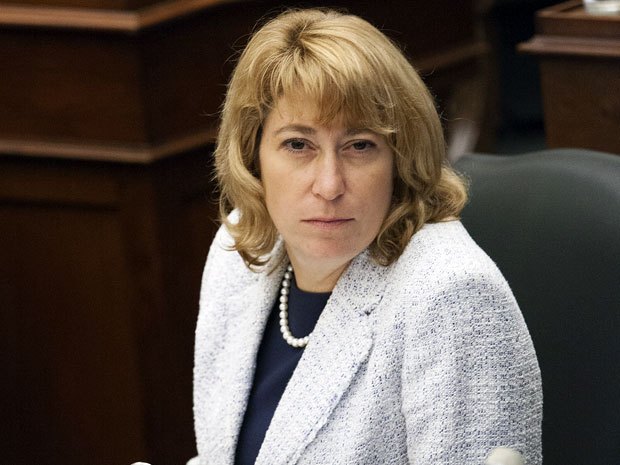 images_News_Canada_laurel-broten1