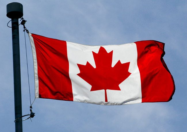 images_News_Canada_mapleleafflag