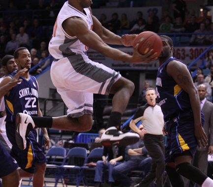 images_Sports_Basketball_Miracles vs Mill Rats Dec 29 2012 236
