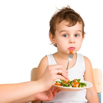 images_Tabloid_Relationships_5_Tips_To_Help_You_Stop_Breast_Feeding_And_Start_Weaning