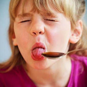 images_Tabloid_Relationships_how_t_give_medicine_to_your_child