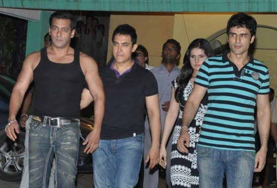 Salman Khan Aamir Khan Zarine Khan and Niketan Madhok. Salman Khan Aamir Khan Zarine Khan and Niketan Madhok.