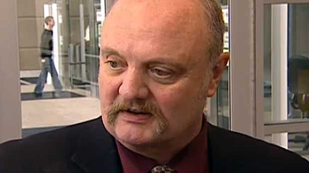 images_News_Canada_formerofficer