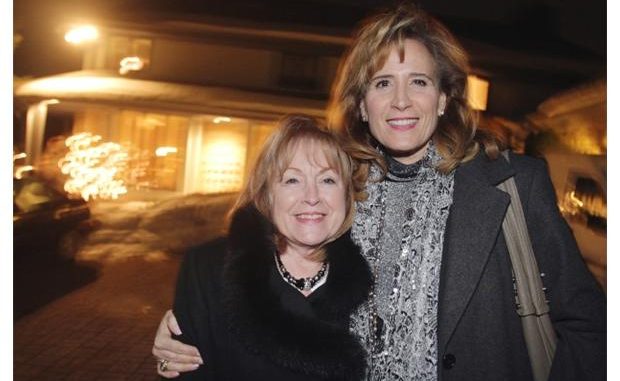 Pupatello Attends Fundraiser Hosted by Bob Chiarelli