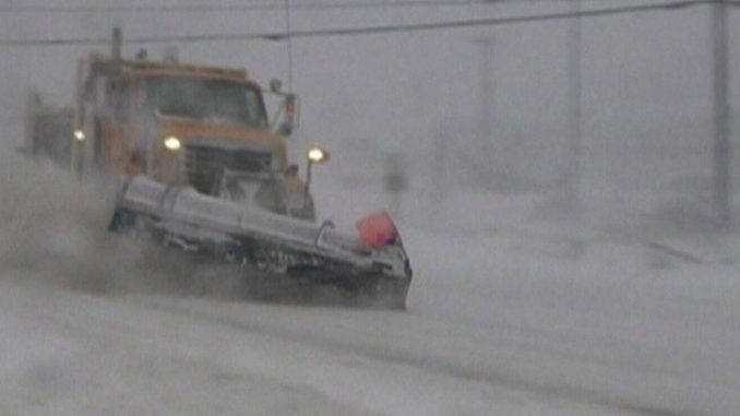 Environment Canada Warns of Storm, Snow in Toronto