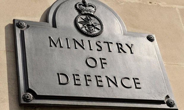 images_News_England_Army-job-cuts-011