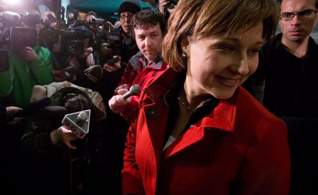 images_News_Canada_clark_cabinet_meeti600953e