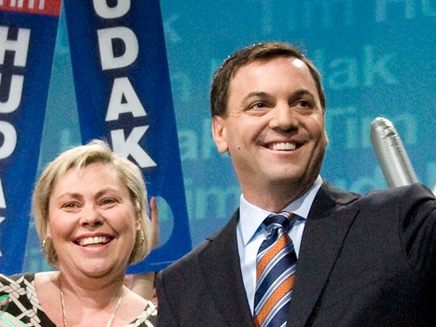 images_News_Canada_hh